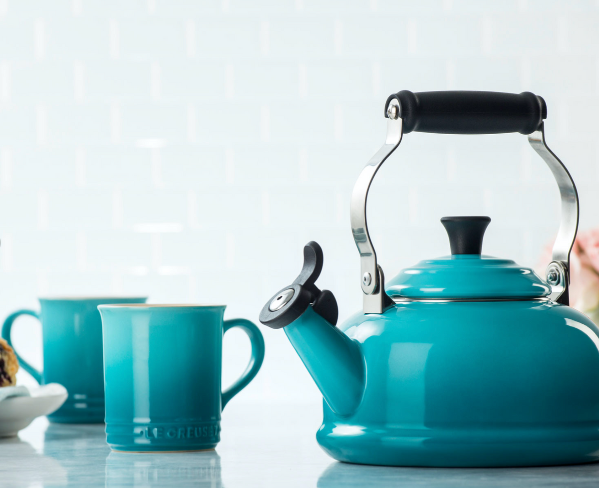 Le Creuset Classic Whistling Tea Kettle