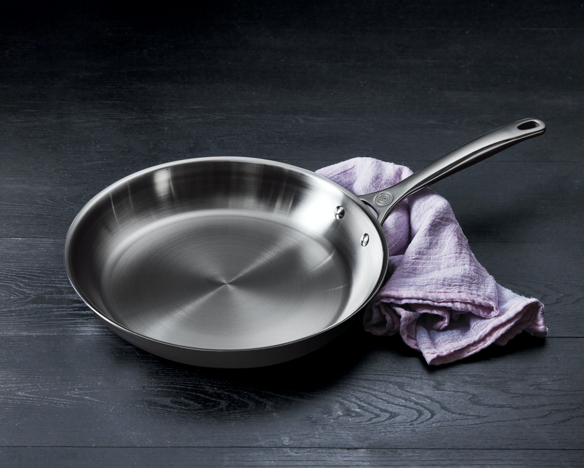 Le Creuset Signature Fry Pan 8 – i Leoni