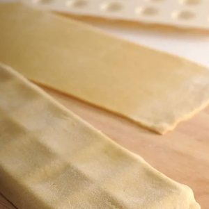 Ravioli Maker with Press