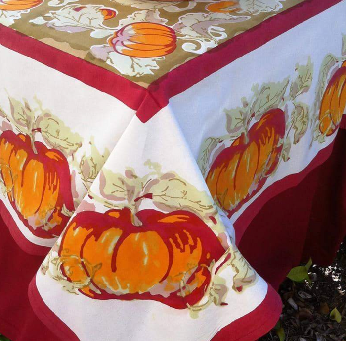 French Tablecloth Pumpkin Red & Green