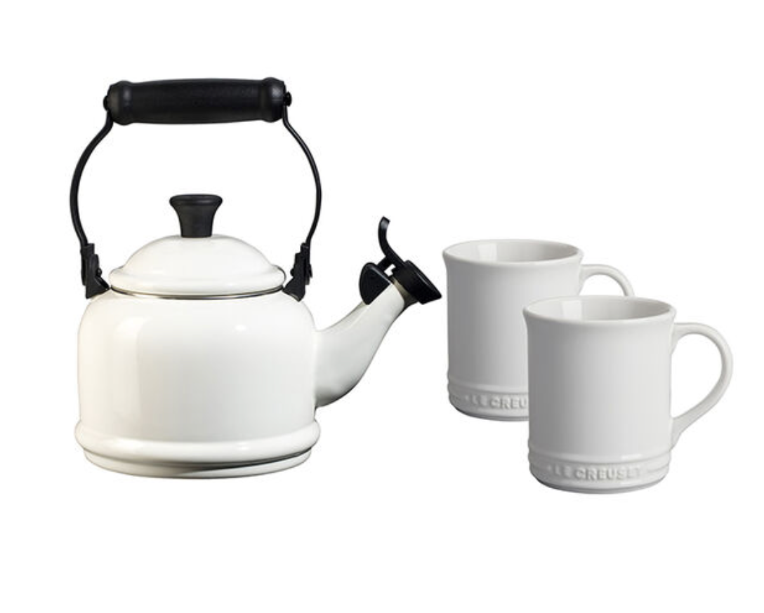 Le Creuset Demi Kettle & Mugs Set in Flame