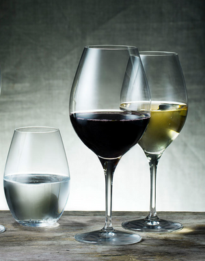 Orrefors More Wine Glass