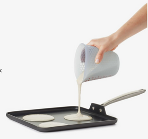 2 Cup Squeeze & Pour Silicone Measuring Cup
