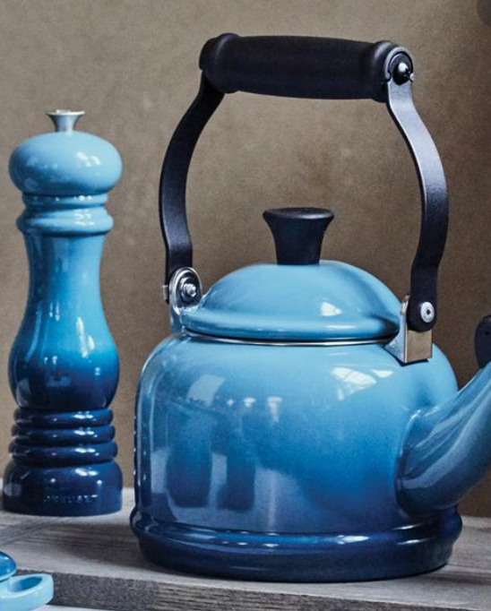 Le creuset demi tea kettle clearance